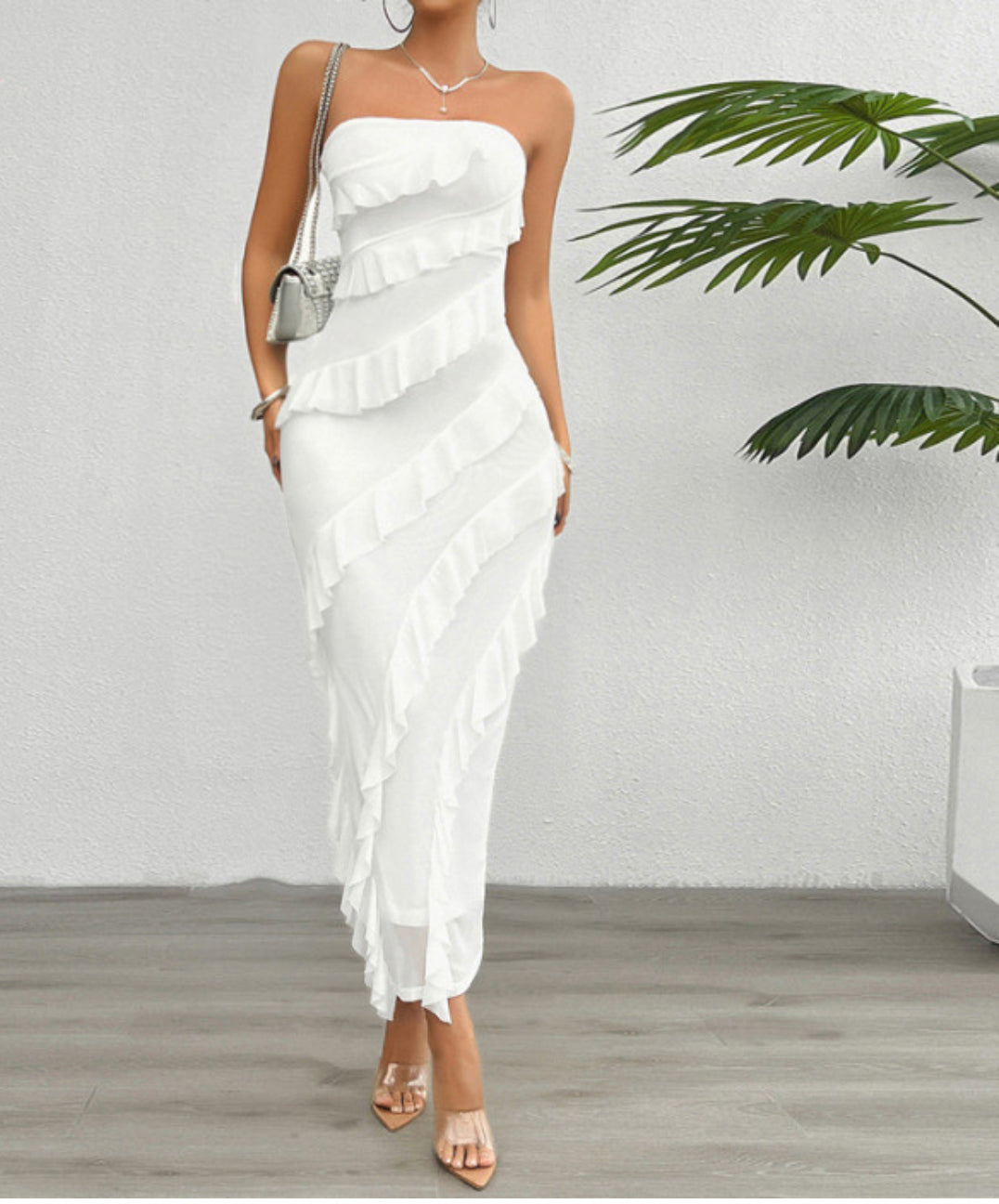 Elegant Strapless Formal Maxi Dress with Slit